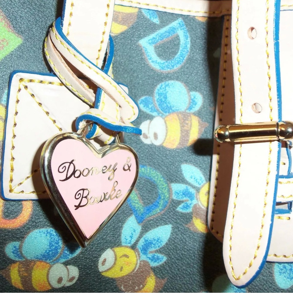 🐝Big! Huge! DOONEY BOURKE Beautiful Tote Bag D's & Bees RARE 20Wx 15Hx 7.25D - Picture 8 of 13